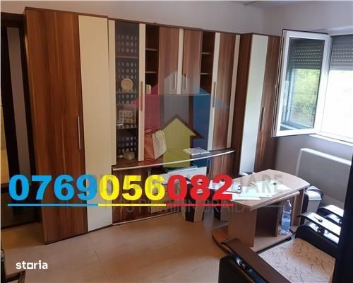 Apartament 3 camere confort 2, etaj 1, Mobilat, Viziru 1 — fotografia 1