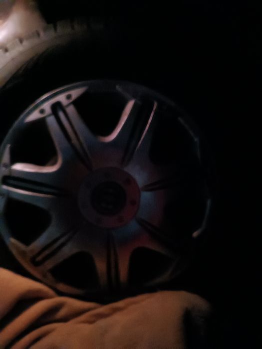 Продаю колпаки на диски