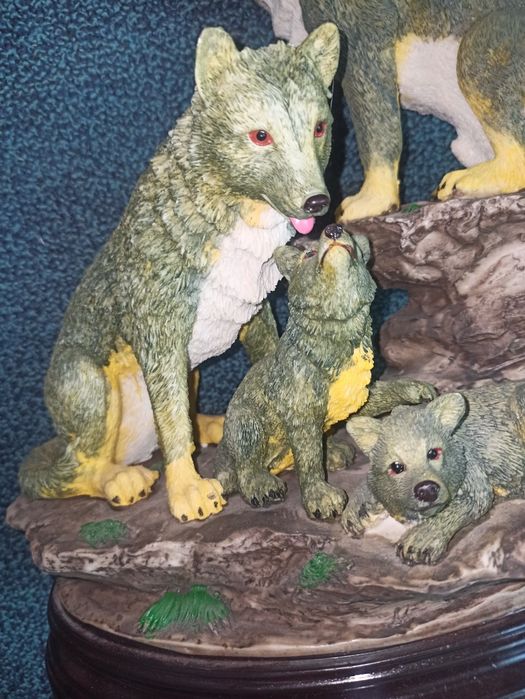 Интерьерная статуэтка