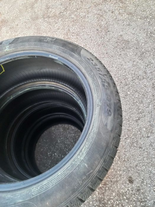 Гуми 235/55/19 Pirelli scorpion winter