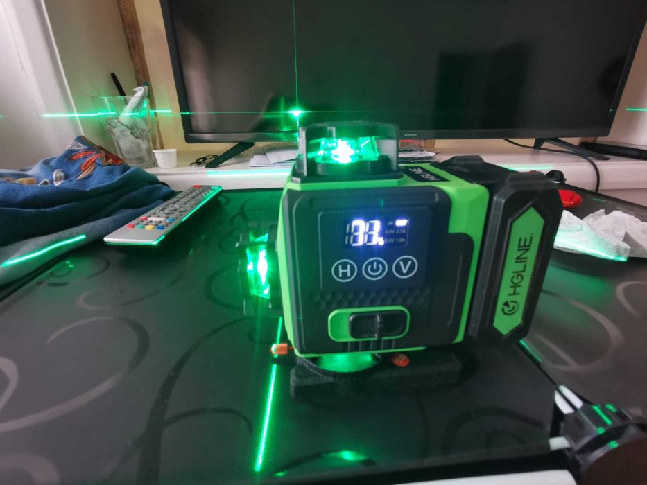 Nivela laser 4D,16linii,baterii,telecomanda,minitrepied,AUTONIVELARE
