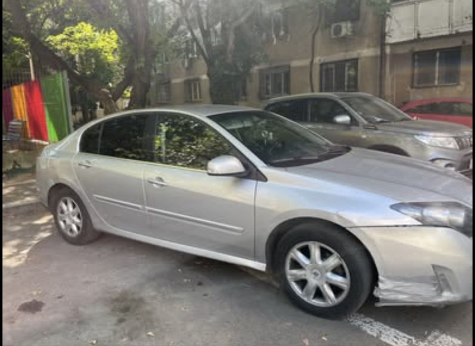 RENAULT Laguna 2010 — imagine 5