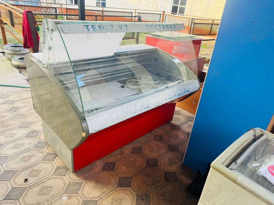 Ветринной холодильник