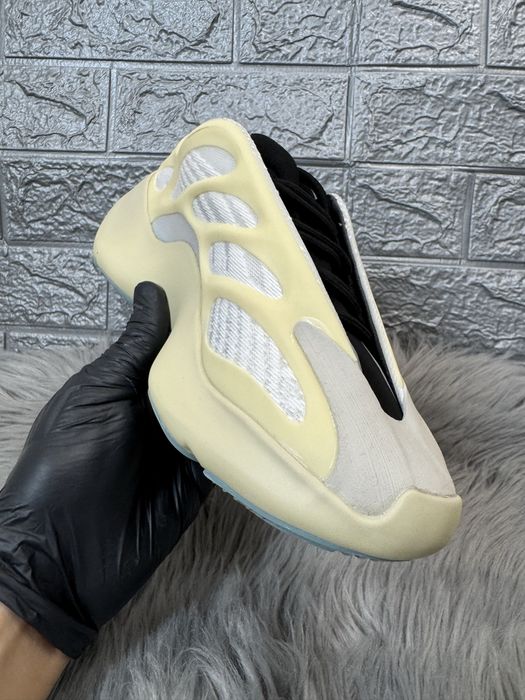 Yeezy 700 Azael Pk Premium