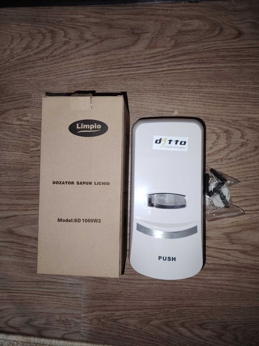 Dispenser / Dozator Sapun lichid , 900 ml , alb  , NOU