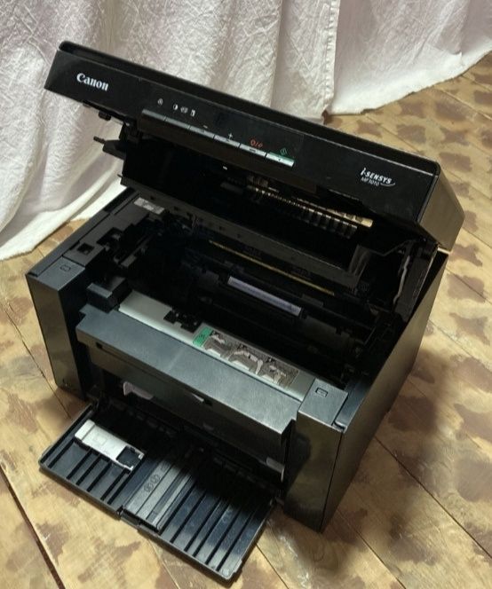 Canon i-sensys MF-3010 Срочно сотилади