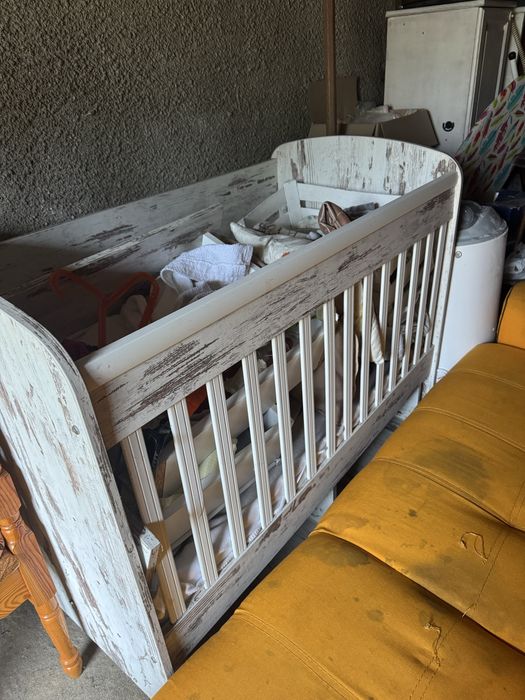 Диван и кошара мебели