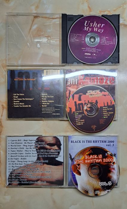 Колекция от компакт дискове CD