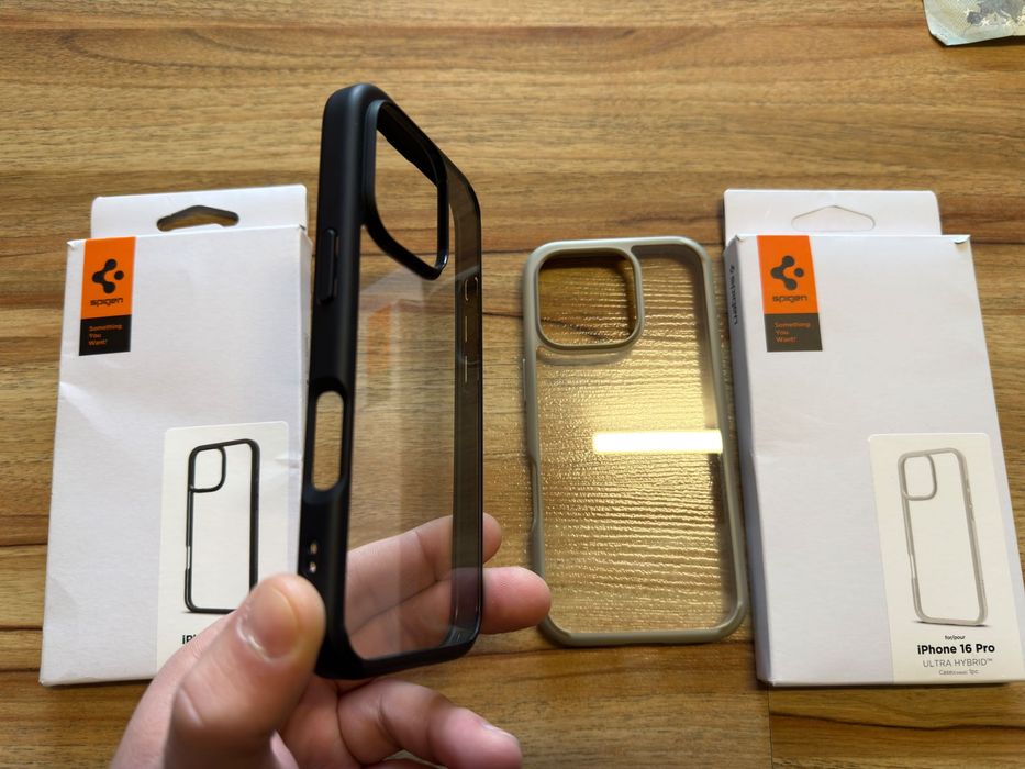 Spigen калъфи/Iphone 16pro