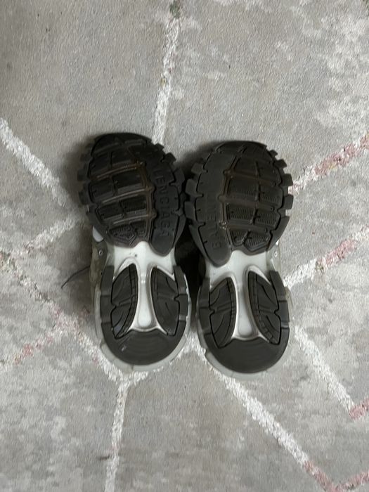 Balenciaga track 1