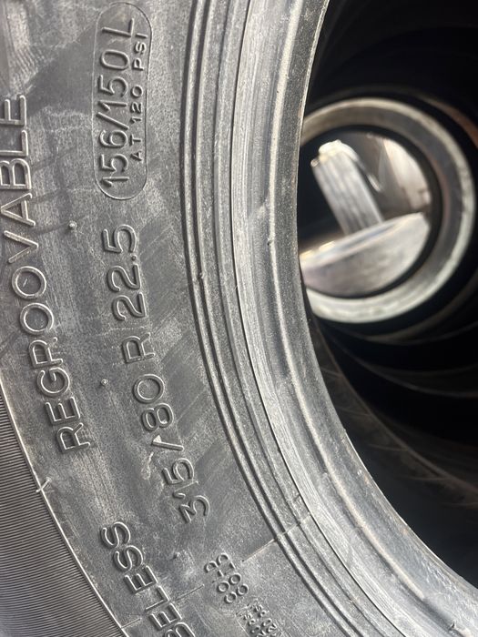 Продам  шины 315/70/22.5