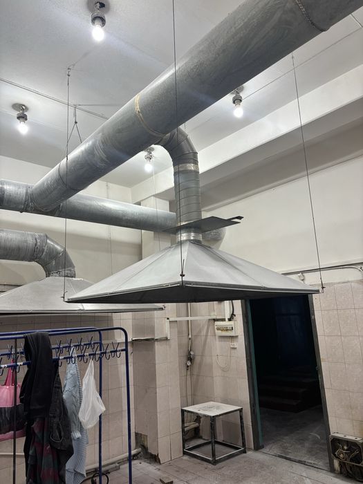 Продам вытяжные зонты