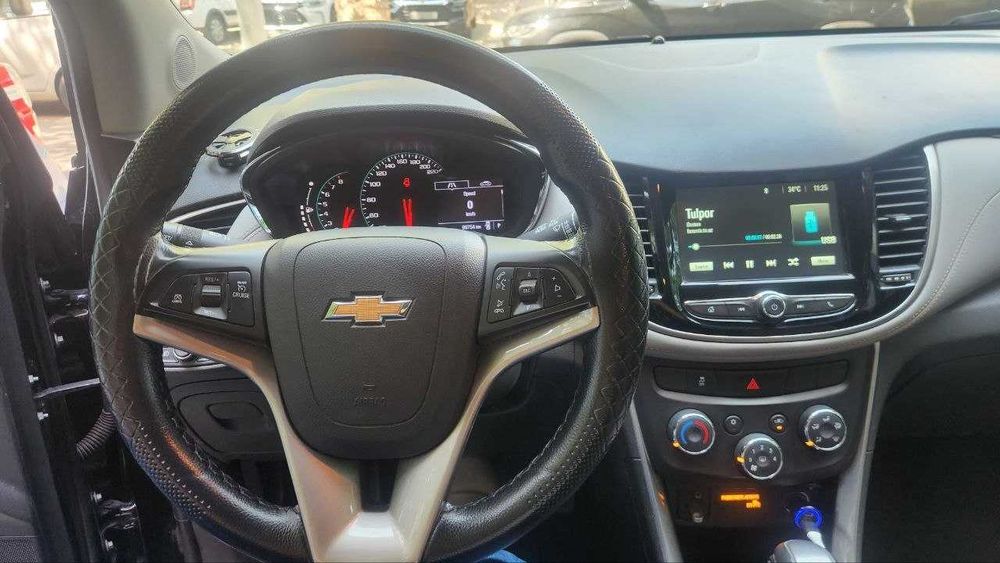 Tracker 1 Premier