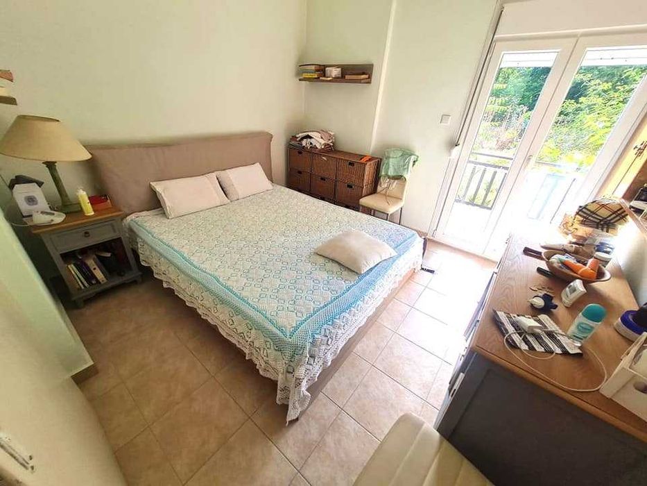 Продава къща с гледка към морето 240м2 двор 580м2 в Аспровалта, Гърция