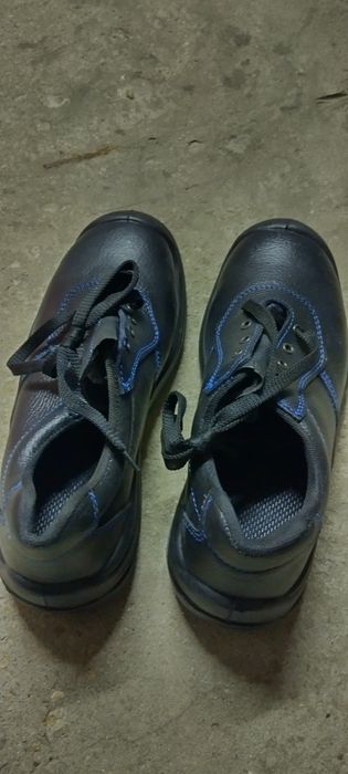 Работни обувки, нови