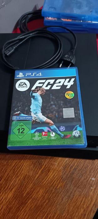 Vând ps 4 stare foarte buna