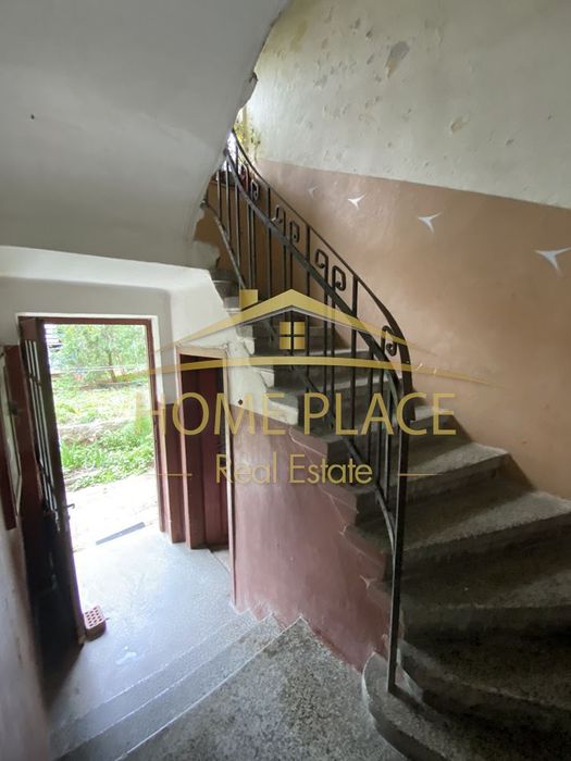 Продава се Етаж от къща в Варна, Център - 100 кв.м за 2400 €/кв.м - Снимка #1