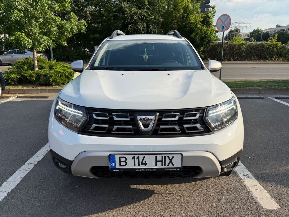 Dacia Duster Diesel 1.5dCi 4WD, echipare Prestige  an 2022, istoric service, TVA deductibil, car vertical, garantie 12 luni