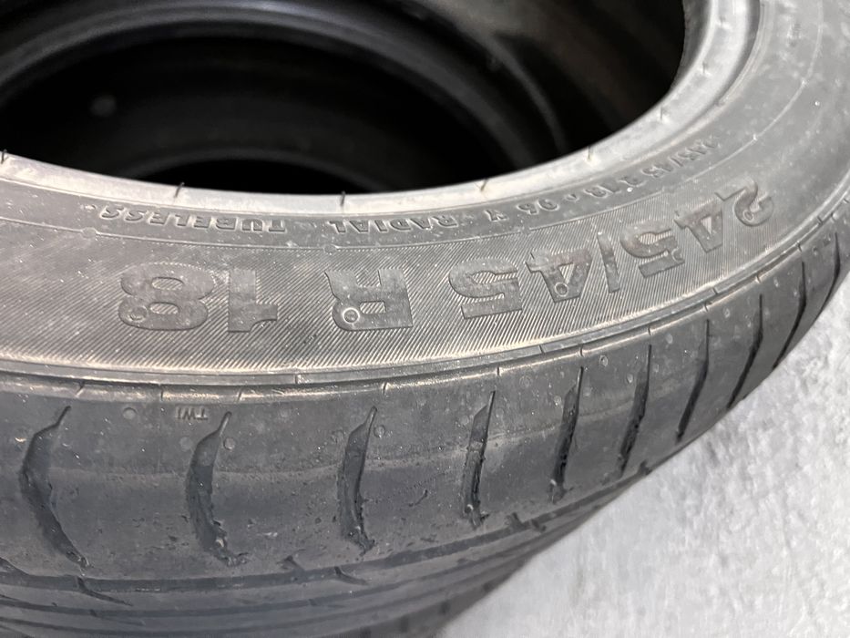 Vând set cauciucuri 245/45/R18 Continental