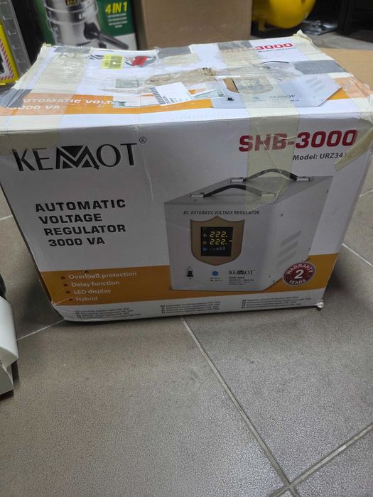 Stabilizator de Tensiune Automat Kemot SHB-3000 URZ3415 3000VA