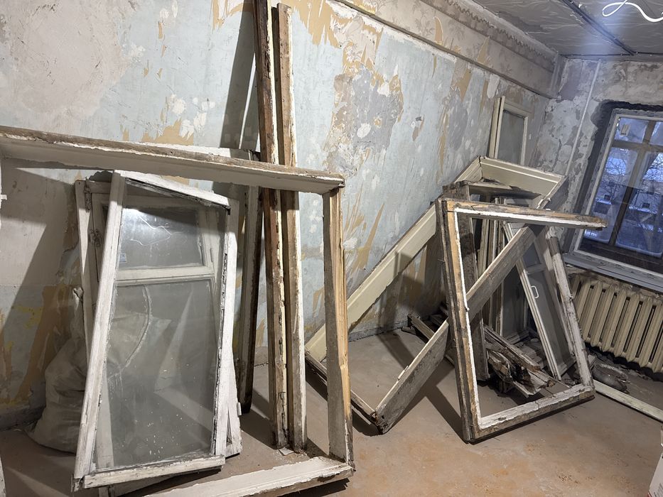 Старые рамы на дрова