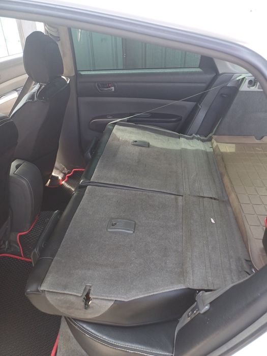 Тайота Приус  гибрид