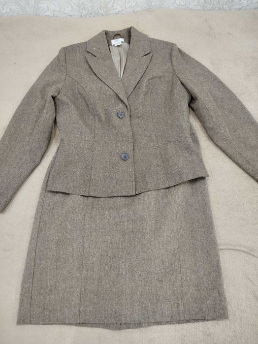 Костюмы женские из Германии