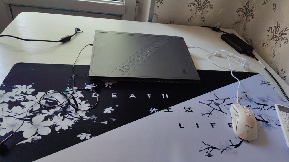 Продам игровой ноутбук срочно