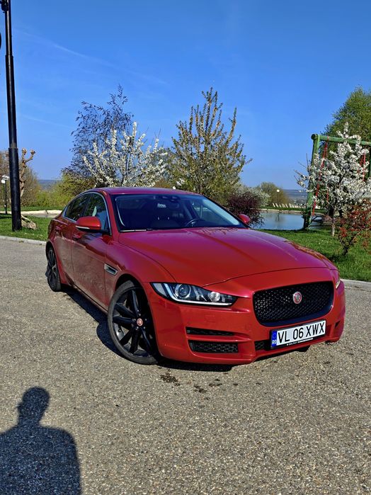 Jaguar XE 2016 Portfolio 2.0 2WD 180 HP