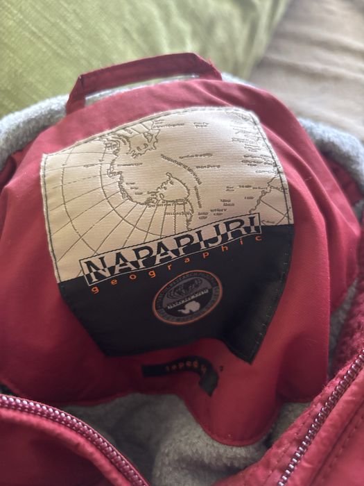 Napapijri xs червено