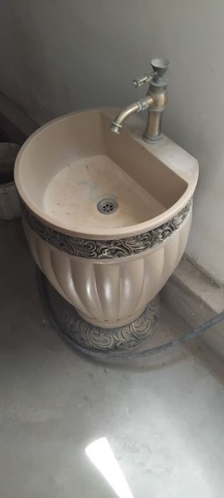raqavina sotiladi holati yaxshi