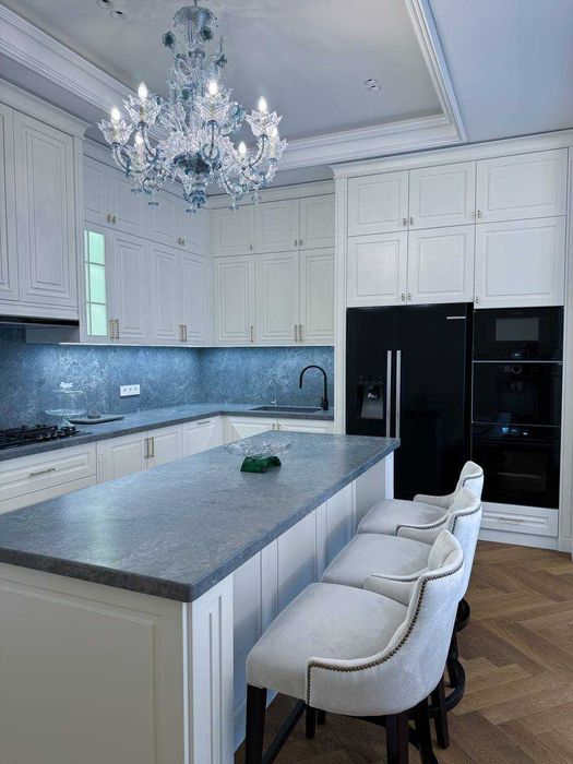 Любые изделия  Акрилового камня и кварцевого агломерата на заказ