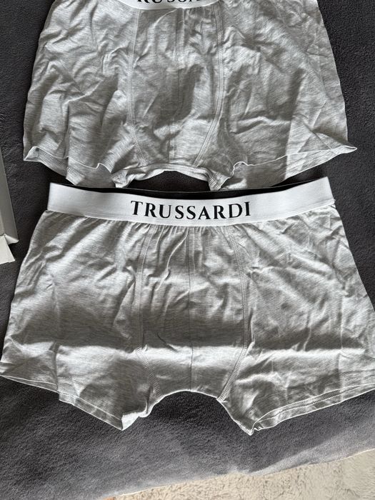 Trussardi set 2 boxeri gri cu banda alba marimea L noi originali