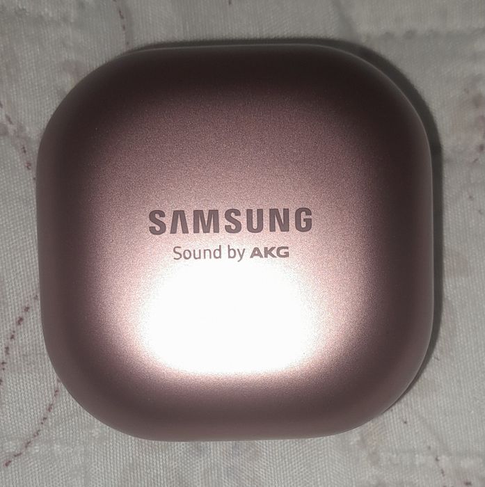 Продам наушники Наушники Samsung Galaxy Buds live оригинал