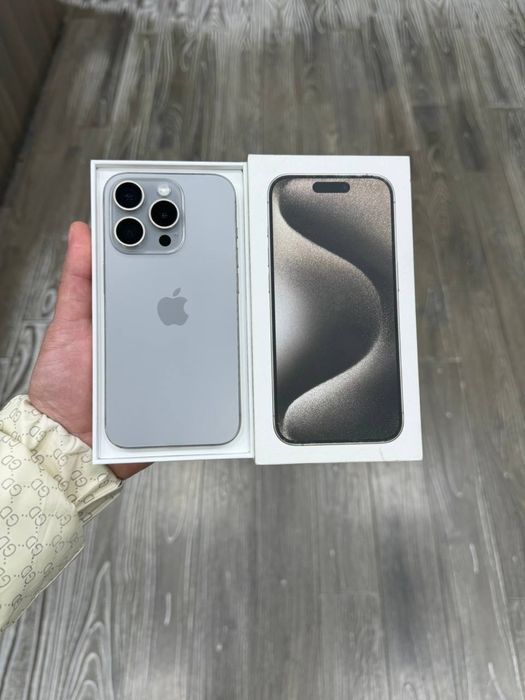 Iphone 15 pro ideal.