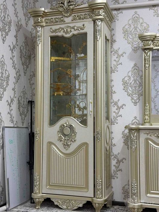 Мебели  горка и тримр