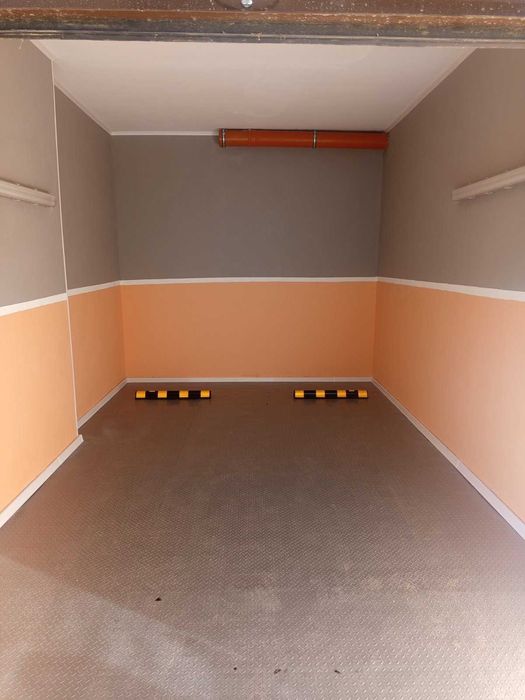 Гараж-партер, Люлин 9