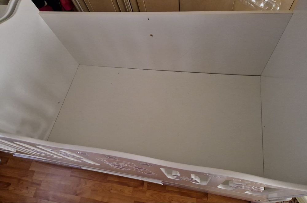 Детская кроватка сотилади