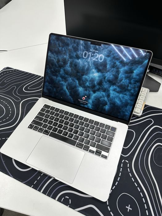 Apple Macbook Air 15” M2