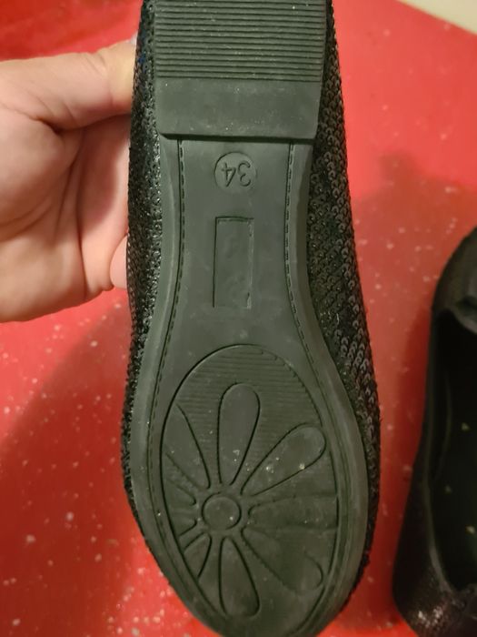 Balerini  fete mar 34 la 20 lei perechea Timișoara