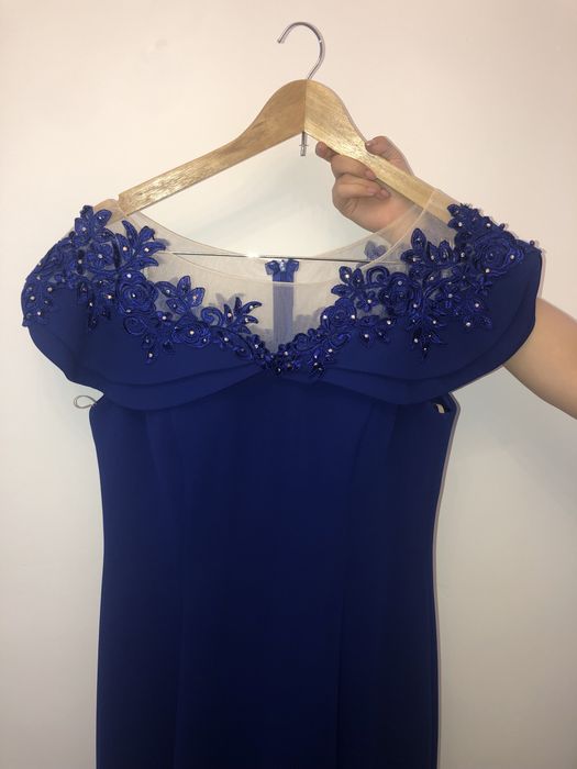 Продаётся платье