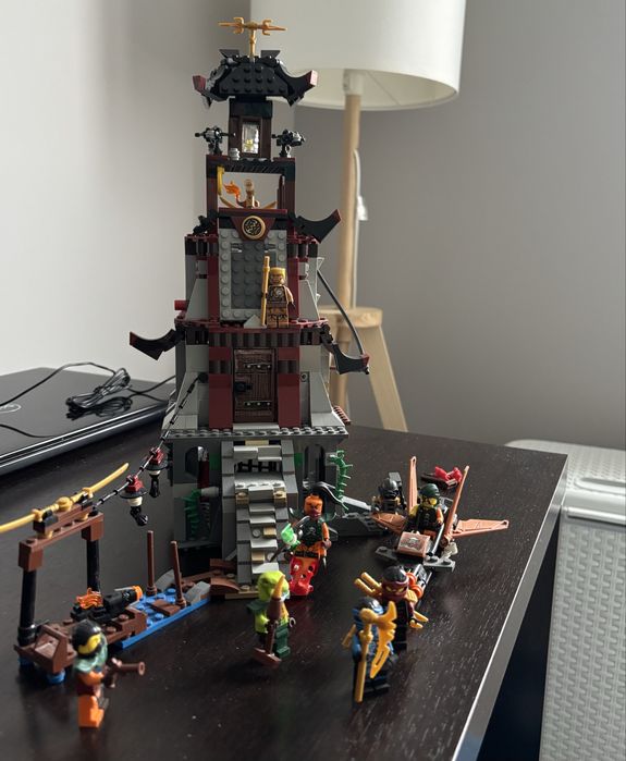LEGO Ninjago The Lighthouse Siege 70594