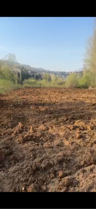 dacha ugam bochka suv bo’yida