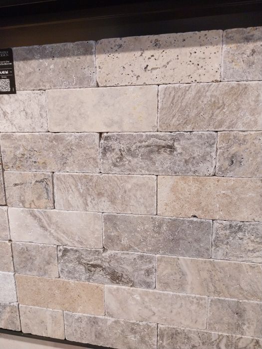 Montaj pavaje borduri rigole piatra travertin județul Iași