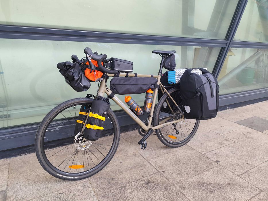 Accesorii cicloturism: portbagaj & genți