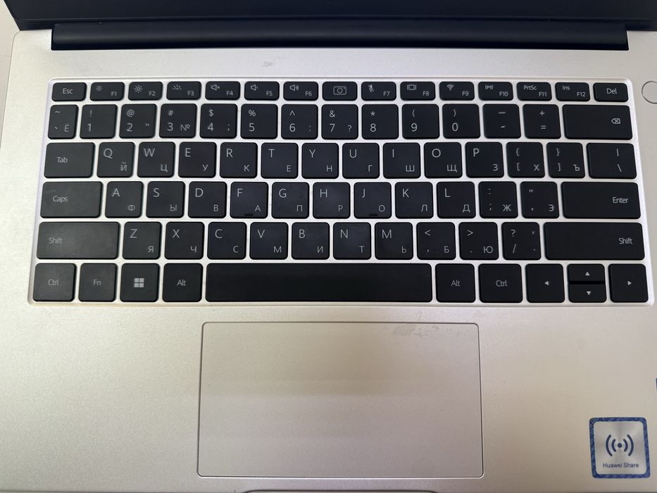 Huawei MateBook D14/  i5 / 16GB RAM / SSD 512GB