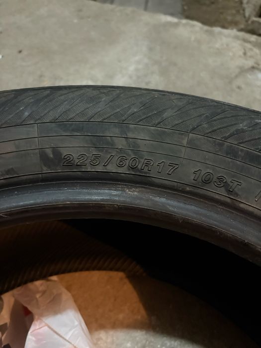 Продам комплект резины Yokohama