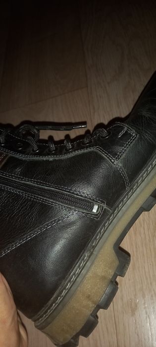 Продам зимний обувь мужской