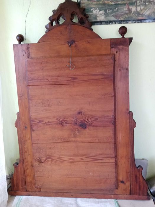 Oglindă veche din perioada austro-ungară