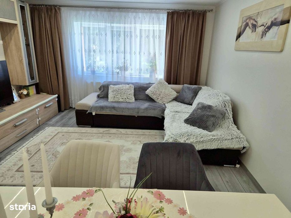 De vânzare, Apartament 4 camere,  Micro 17, Satu Mare